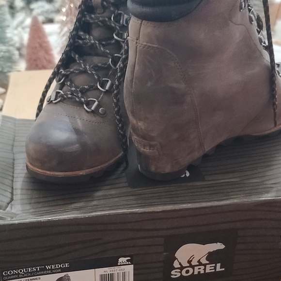 Sorel boots - Picture 5 of 6
